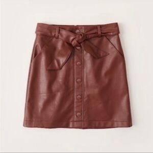 Abercrombie & Fitch faux leather skirt in L